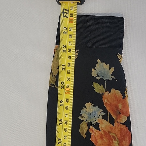 Forever 21 black floral light jacket size Medium - Picture 8 of 8